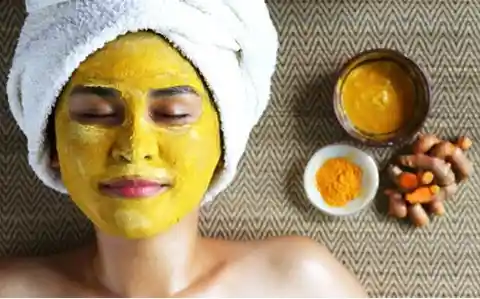 Freshen Up Your Face Using Turmeric