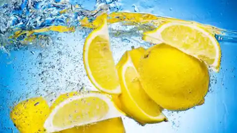 Lemon Water: The Top Ten Health Benefits